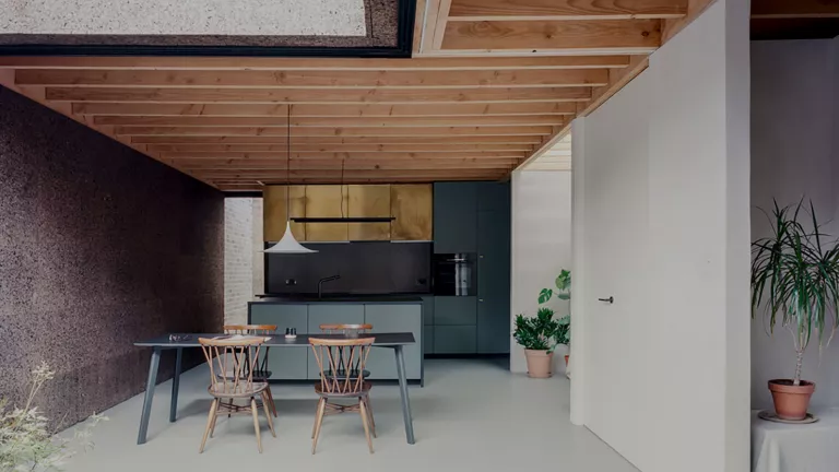 معماری پایدار : خانه چوب پنبه